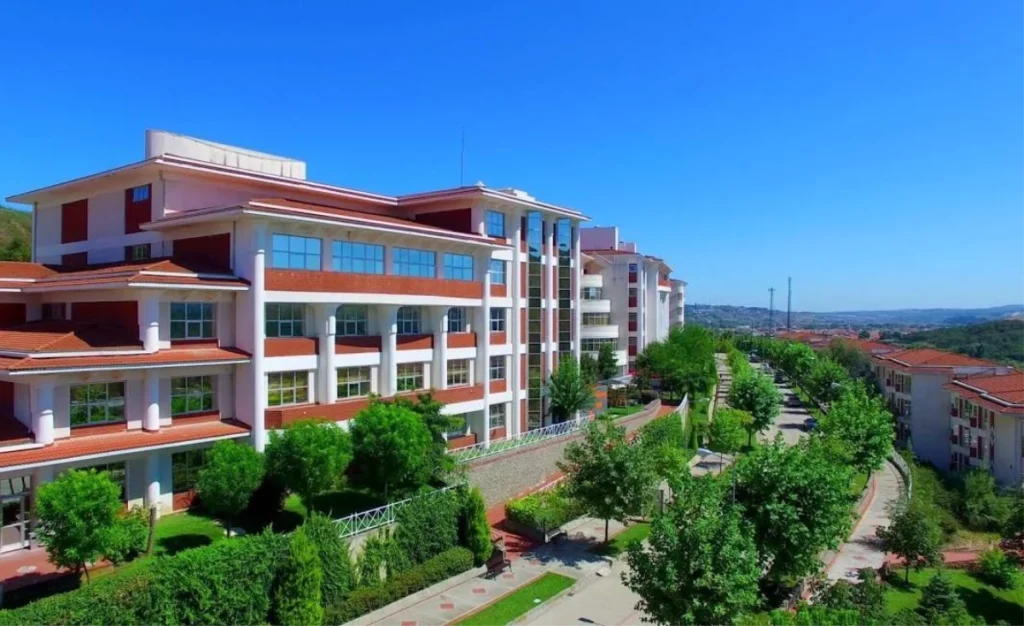 Işık University جامعة إيشيك